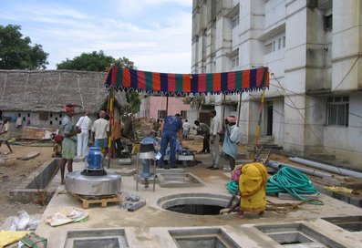 Imagen de las obras de construcción del SRM College University Chennai