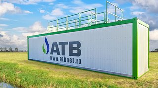 Fertige Containerkläranlage Semocon mit ATB Logo 